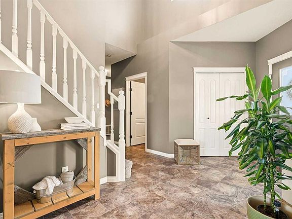3rd image of 220 SW Springmere Pl