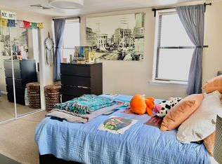 922 S 19th St #2F, Philadelphia, PA 19146