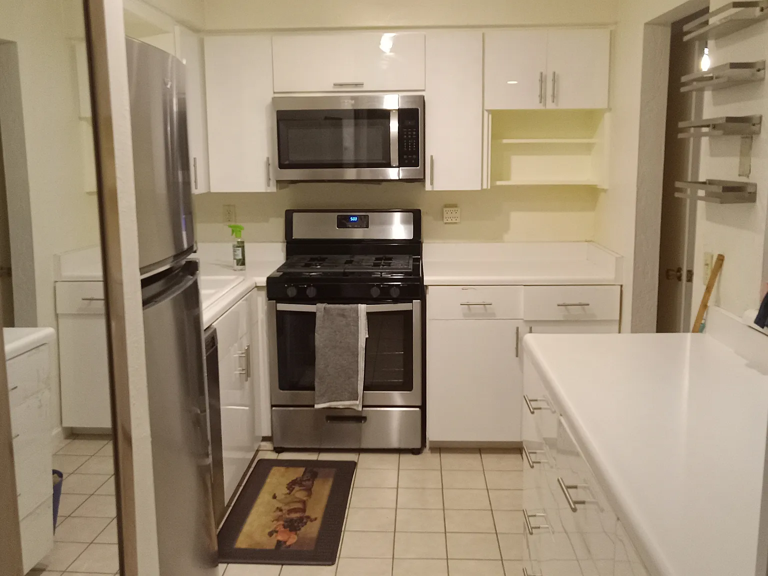 2 bed, 1132 sqft, $1,600 — Photo 3