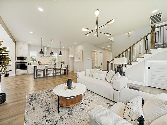 4th image of 902 Ramendu Way