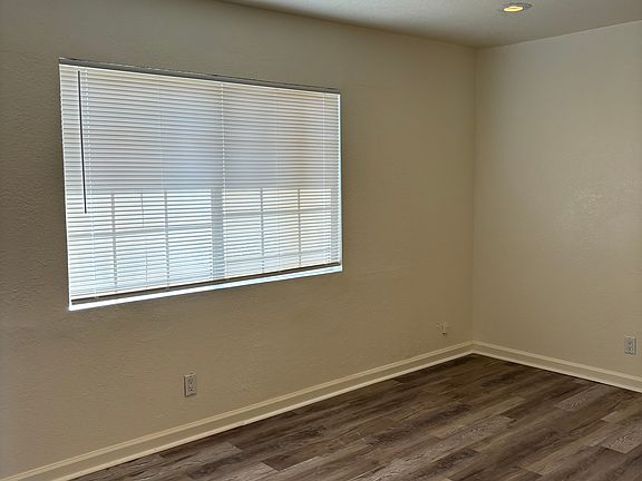 4th image of 6688 Yucca Ave #6688