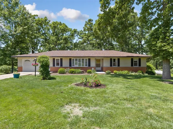 573 Highway M, Villa Ridge, MO 63089