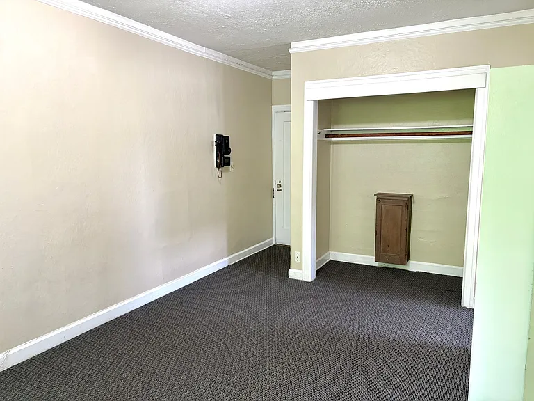 1035 SE 12th Ave — Photo 7
