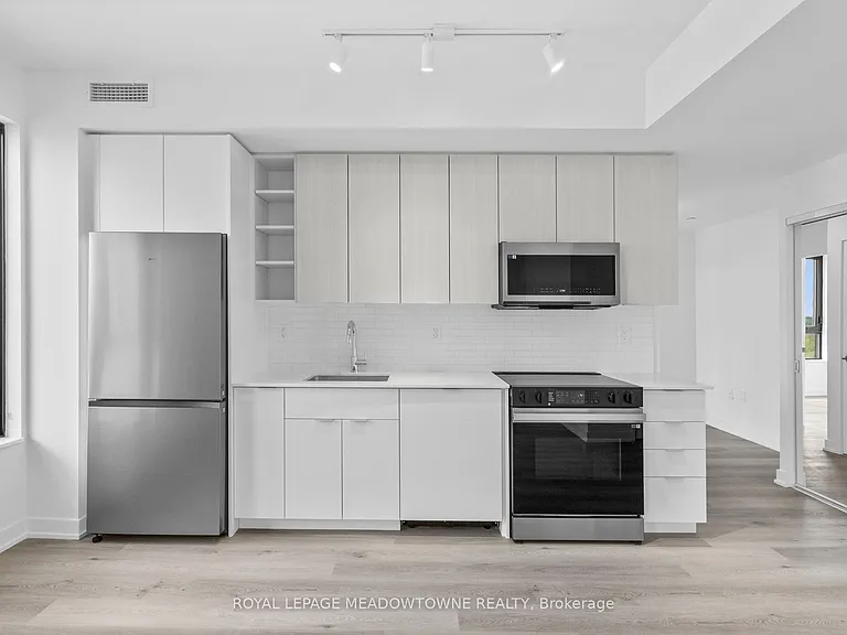 2075 Lakeshore Rd #902 — Photo 5