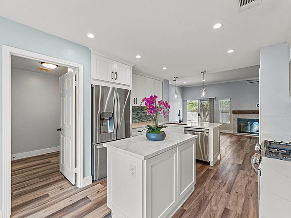 Attached Laundry to the Kitchen