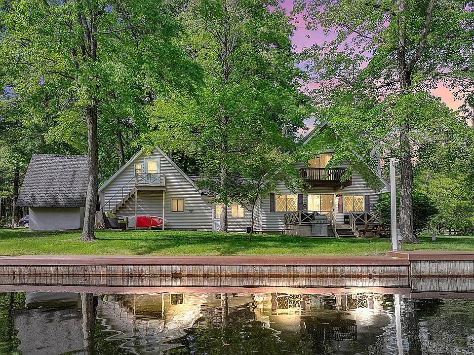 1st image of 120 Birch Ln