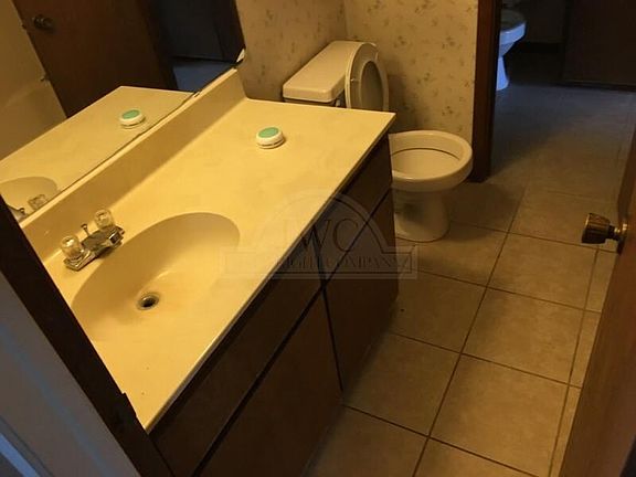 3rd image of 4207 Water St #B