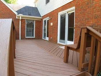 4th image of 620 Poplar Creek Trace Ct