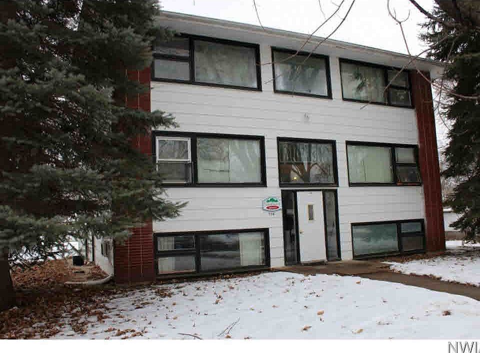 1st image of 706 Geneseo St