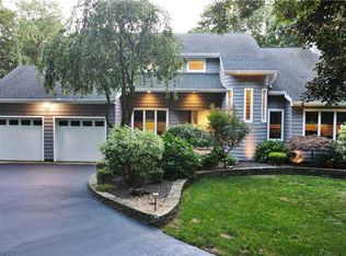 3 Oreste St, Smithtown, NY 11787