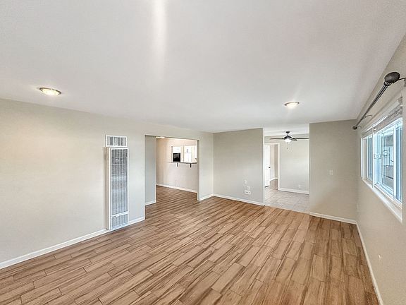 4th image of 5111 Barstow St