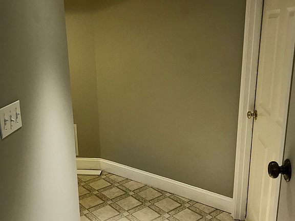 5th image of 8 Cross St