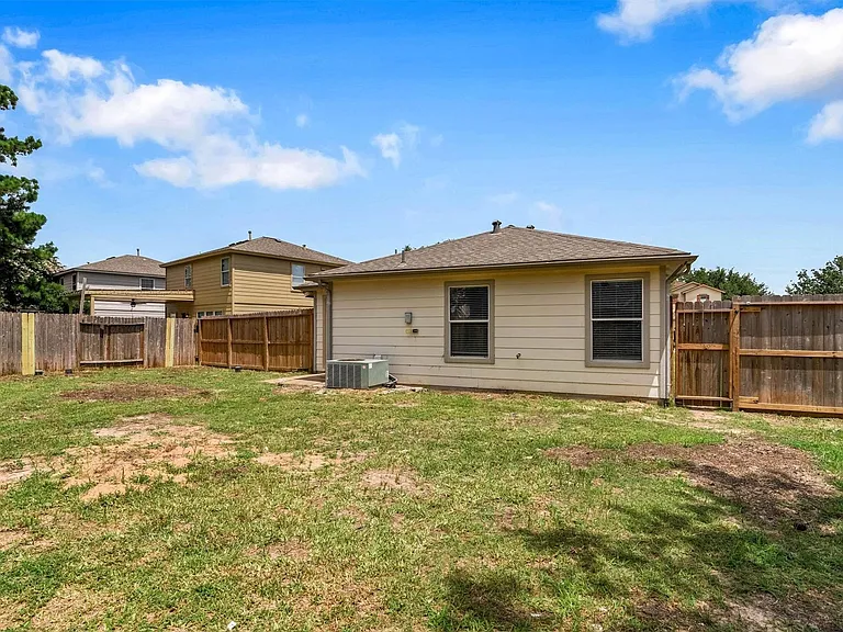 6507 Bluestone Springs Ln — Photo 16