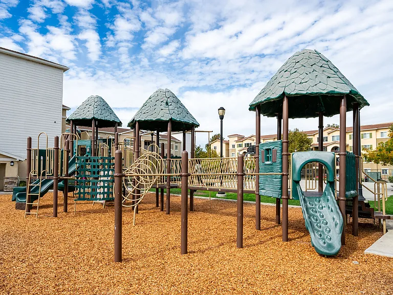 Commons @ Oak Grove — Photo 11