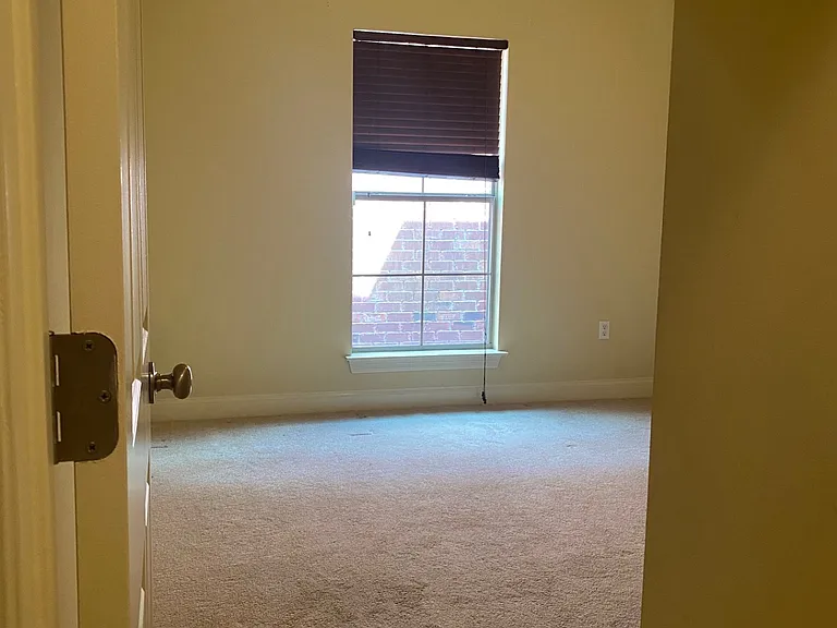 17744 Spring Creek Dr — Photo 9