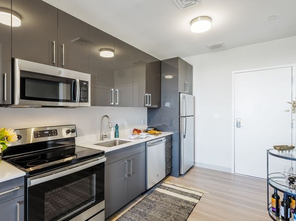 175 Washington St #2330