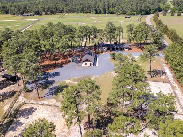 2753 Youngs Road, Southern Pines, NC 28387