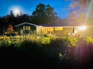 4626 Newton Rd, Hamburg, NY 14075