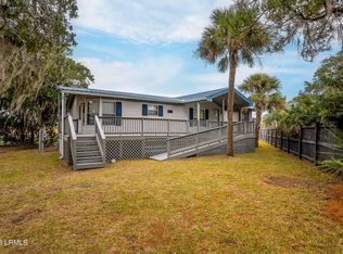 12 Tomahawk Trl, Saint Helena Island, SC 29920