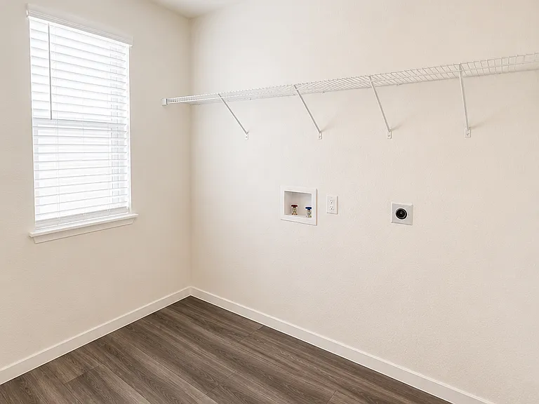 7602 Birch Pass — Photo 4