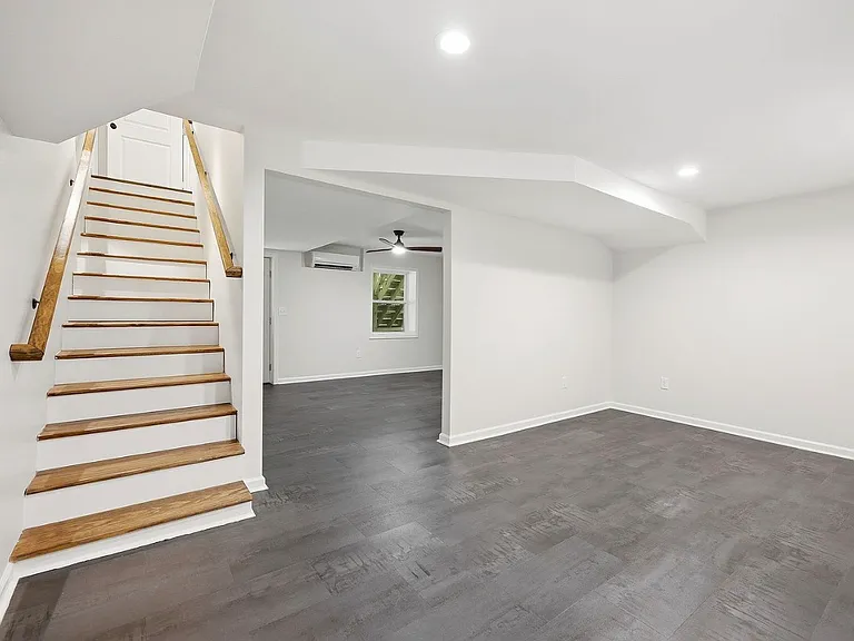 601 Gillespie St — Photo 5