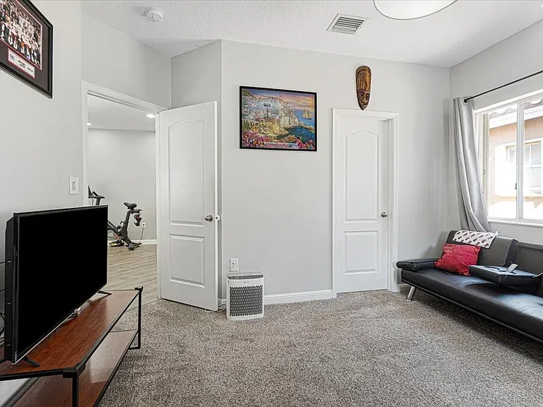 2316 SW 127th Ave — Photo 23