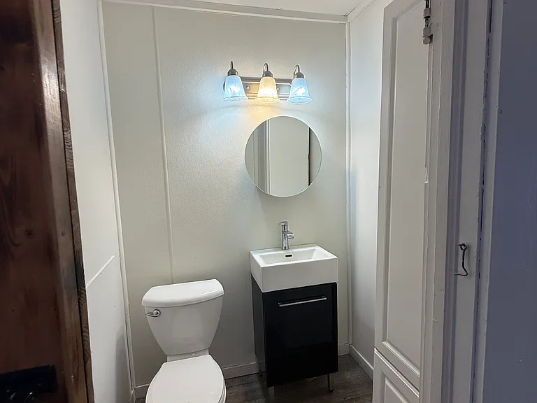106 S Linwood Ave #B — Photo 6