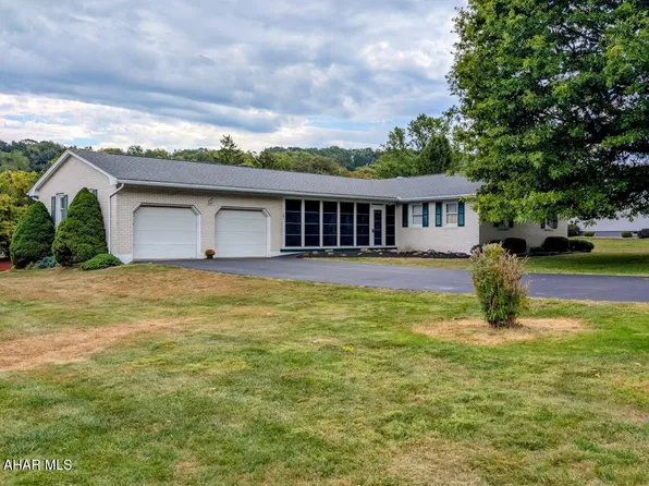 104 Locust Dr, Everett, PA 15537