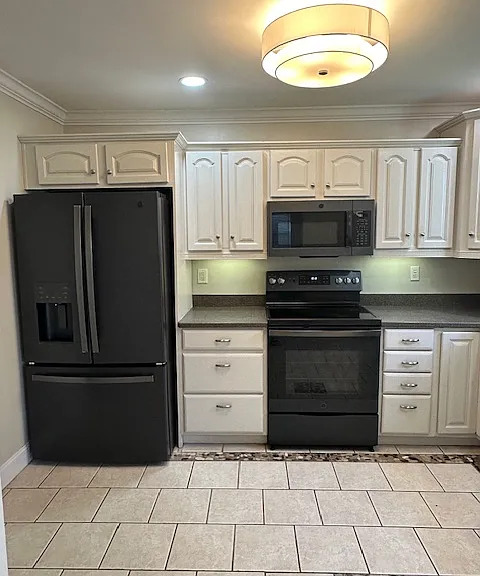 Left Side of kitchen L