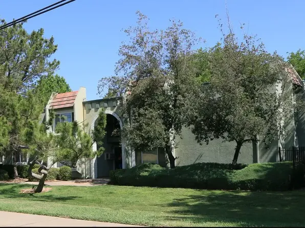 Casa Del Este Apartments