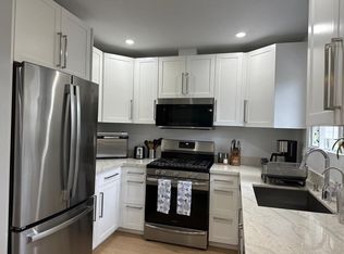 1974 Chalcedony St, San Diego, CA 92109