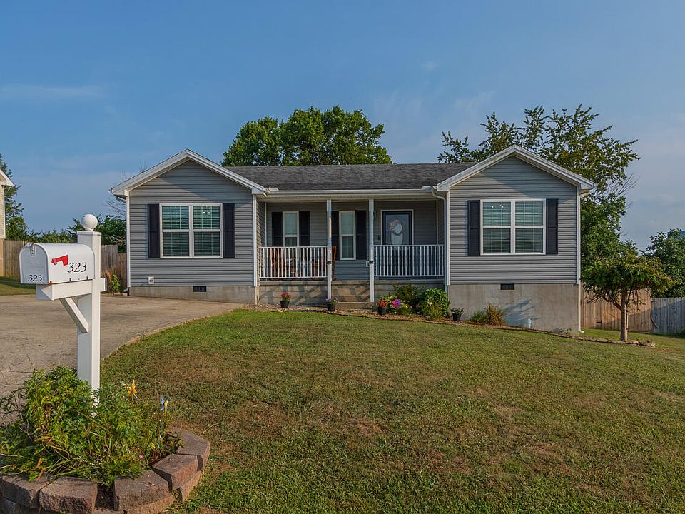 1st image of 323 Woodland Ln