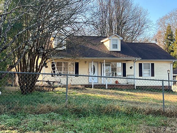 2nd image of 608 E Lee Ave