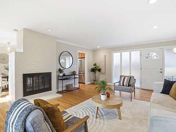 5th image of 3274 Todd Way