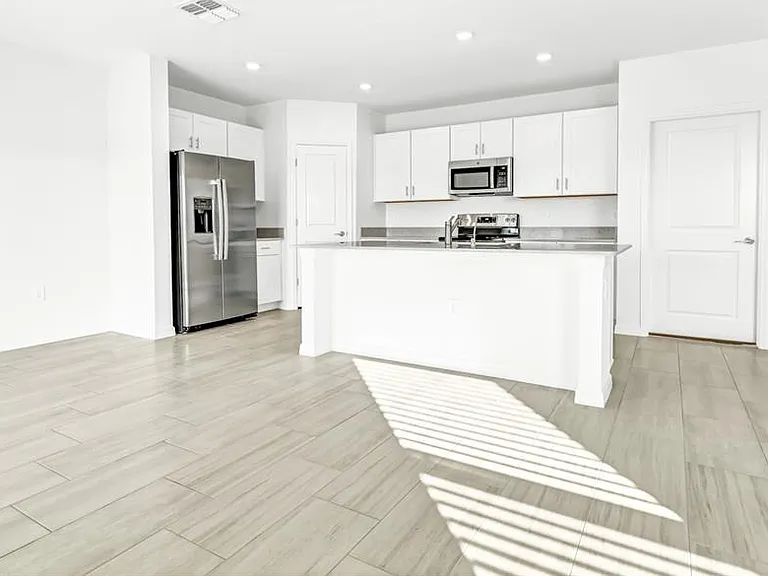 11672 Radiant Shore Loop — Photo 13