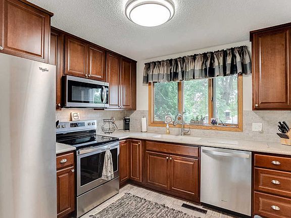 4th image of 2569 Cochrane Dr