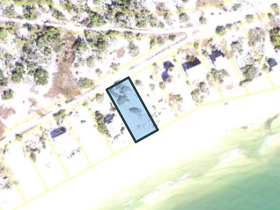 3rd image of 752 Gulf Shore Dr #1