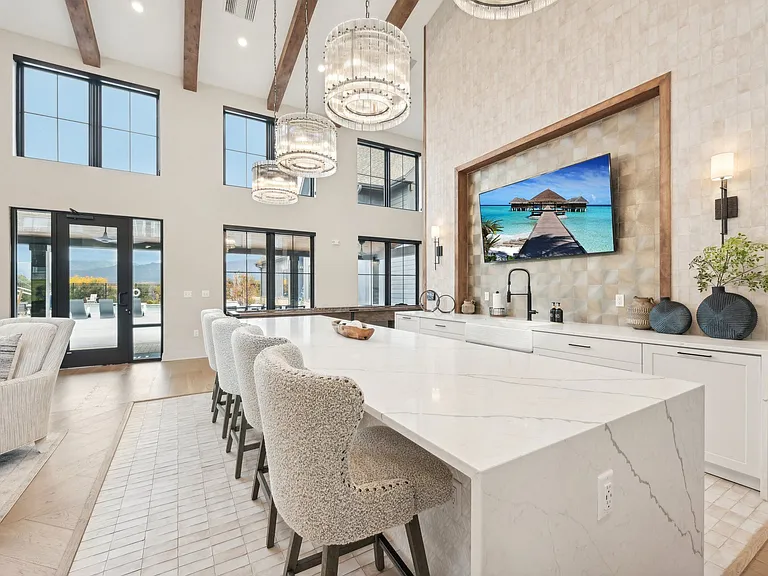 The Garrison Luxury Apartments — Photo 27