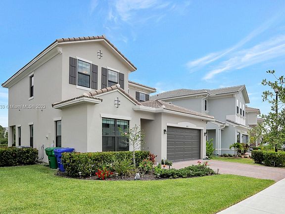 2nd image of 8495 NW 39th Ct