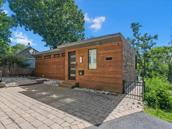 201R Savin Hill Ave, Dorchester, MA 02125