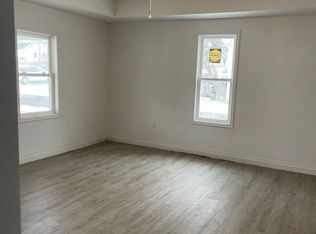 2455 N Broadway Ave, Springfield, MO 65803