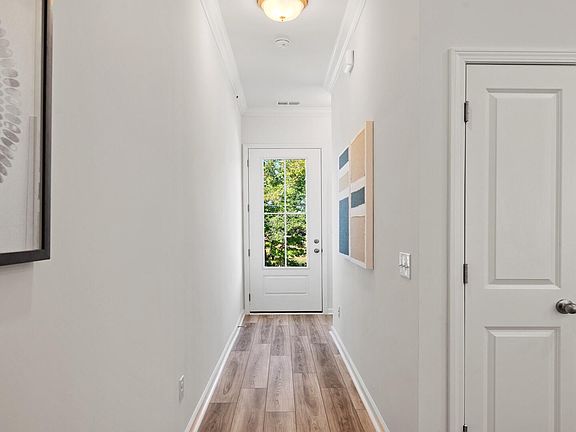 4th image of 4074 Ohear Ave #7