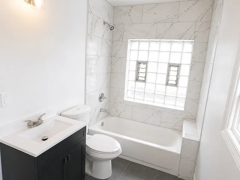 4519 W Thomas St #2 — Photo 5