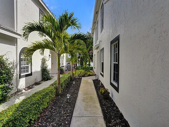 2nd image of 10694 Pelican Drive