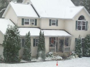 1540 Olympic Way, Effort, PA 18330