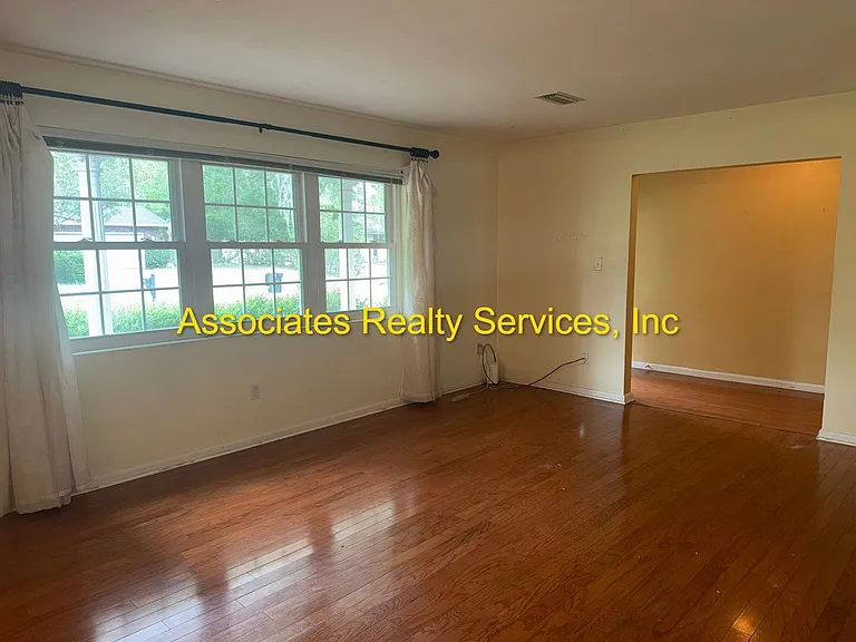 4521 NW 20th Pl — Photo 6