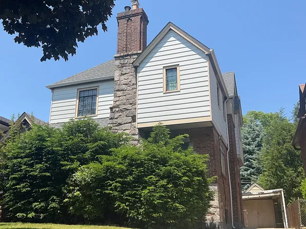 15423 28th Ave, Flushing, NY 11354