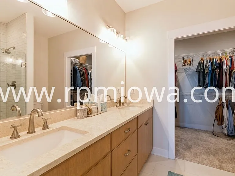 5901 NE Sherman Dr — Photo 11