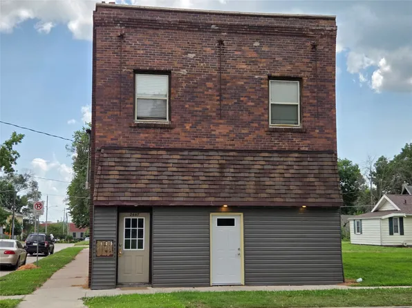2447 E Walnut St, Des Moines, IA 50317