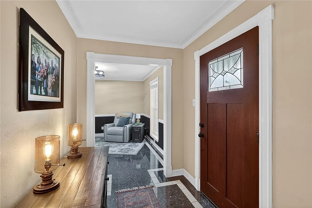 4 bed, 3162 sqft, $5,000 — Photo 4
